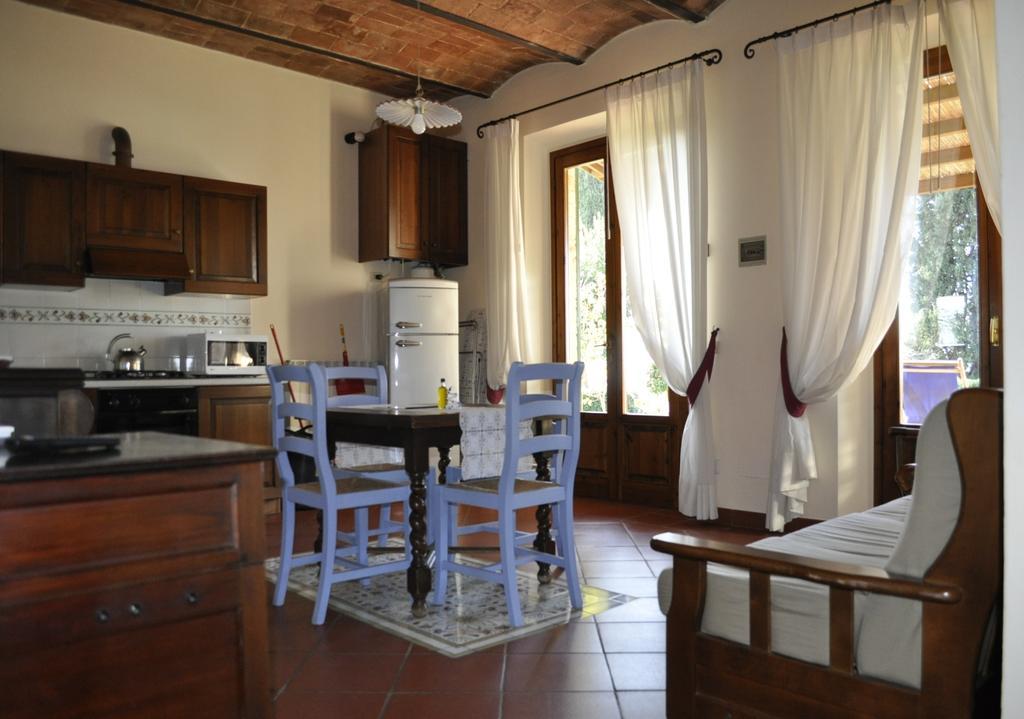 Podere Le Monache Montaione Habitación foto